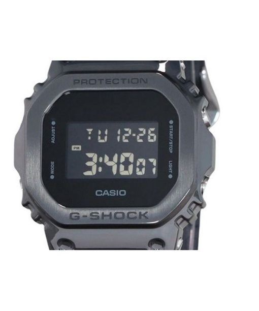 Casio G-Shock 디지털 메탈 베젤 레진 스트랩 쿼츠 GM-5600UB-1 200M 남성용 시계